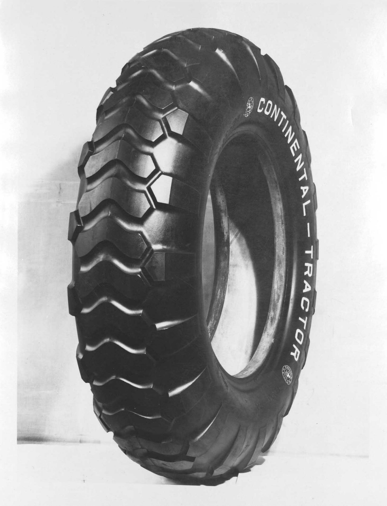 Continental tractor tires 1928