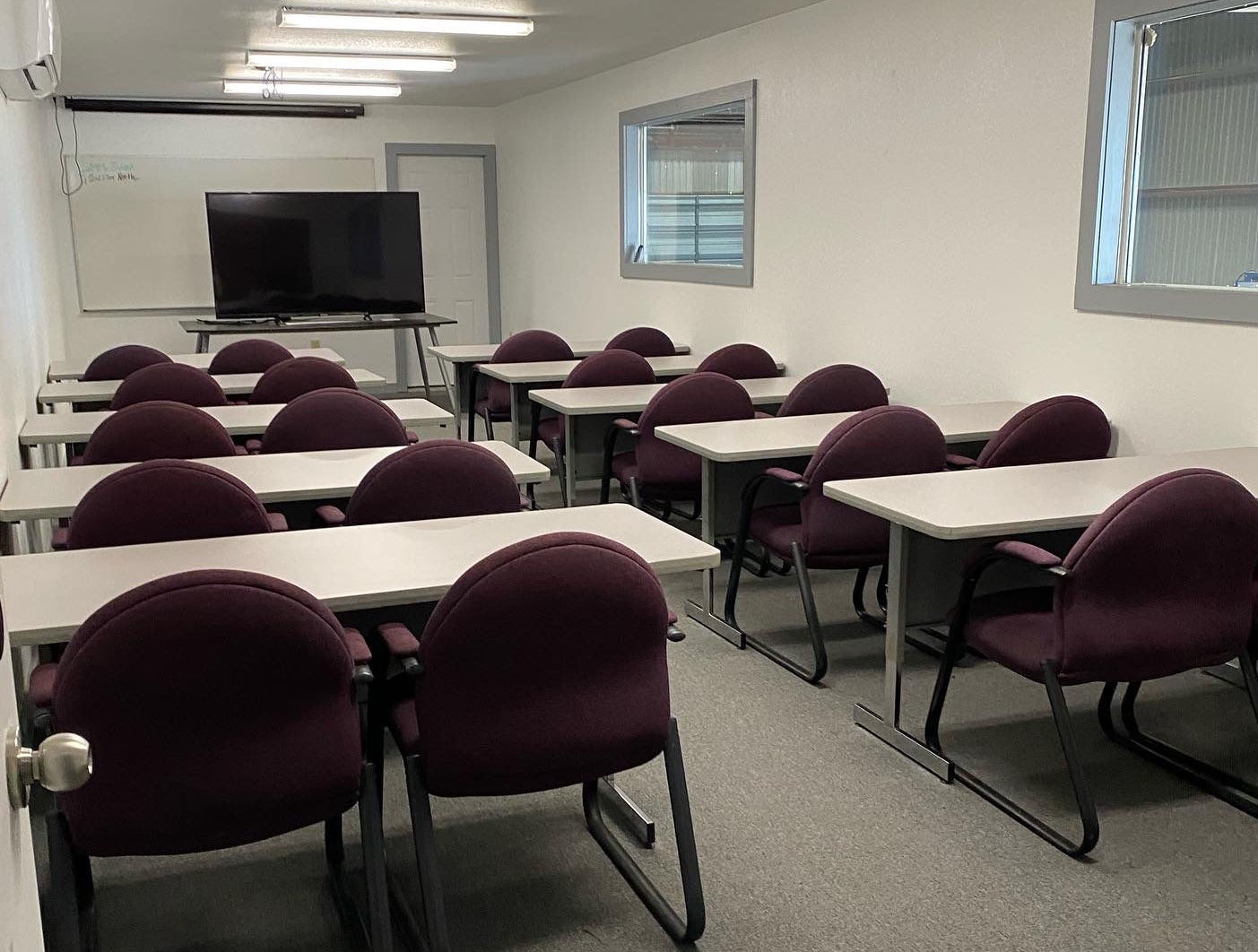 Equipped with a classroom and two (2) conference rooms, the spacing at Building G can support your next event. From executive meetings to product launches, UPG can accommodate.