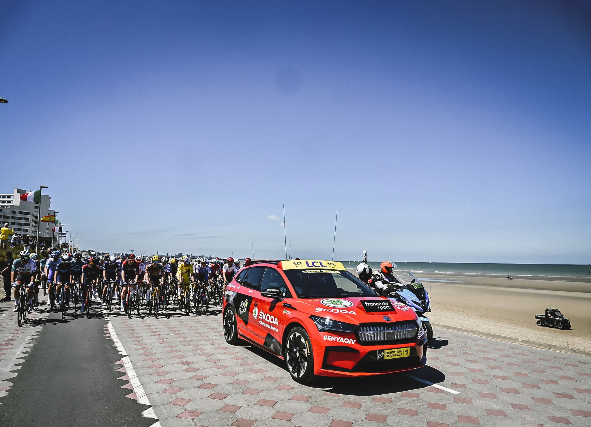 05/07/2022 - Tour de France 2022 - Etape 4 - Dunkerque / Calais (171,5km) - Peloton