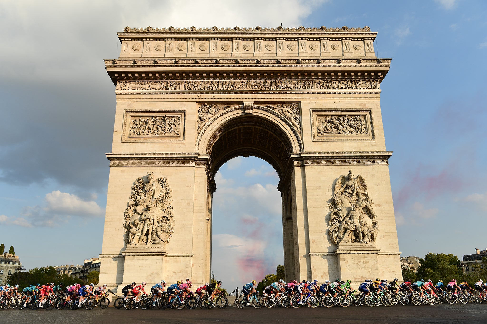 Arc de Triomphe Tour de France bitiş çizgisi