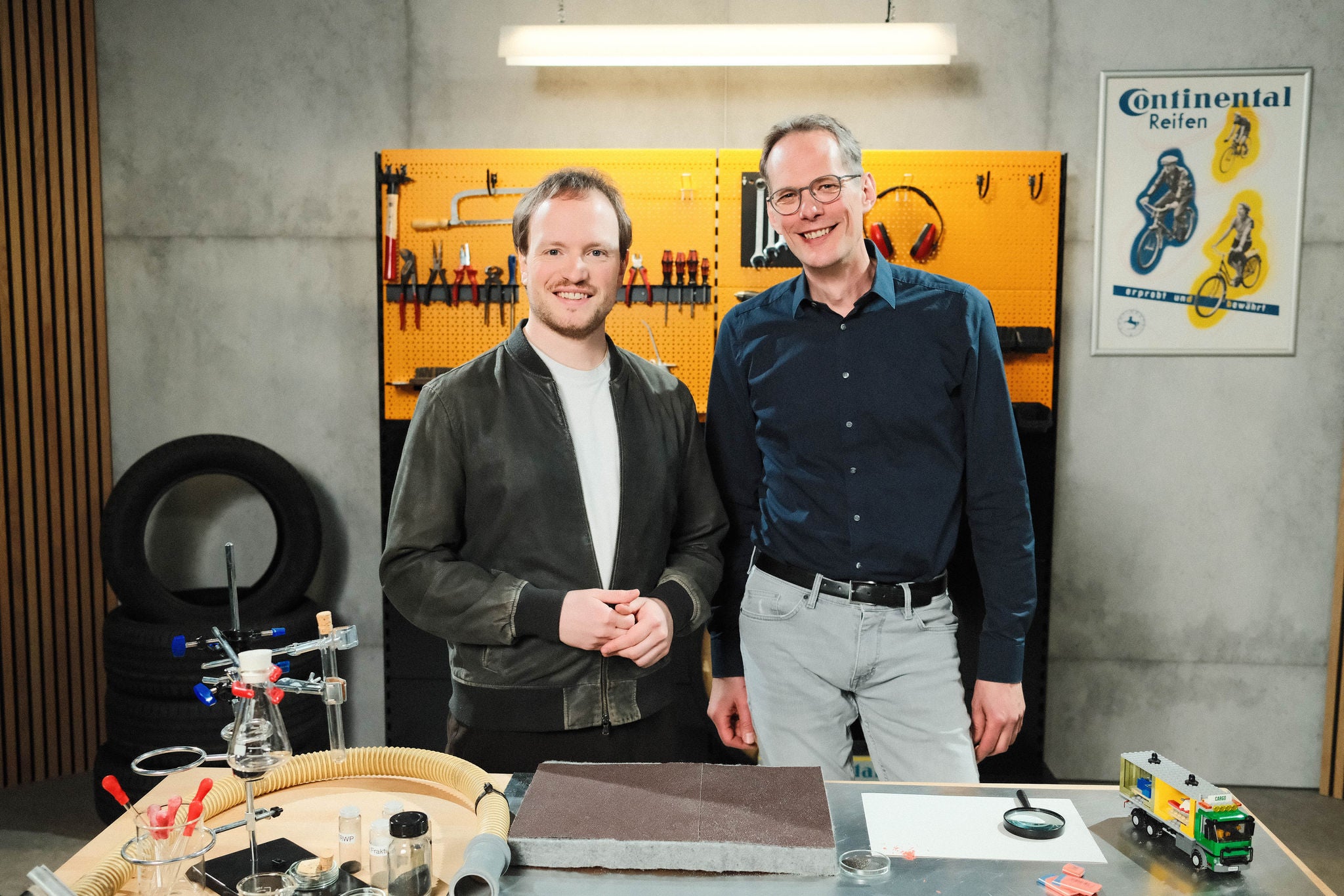 The Continental Tires Garage on the subject of tire and road wear with Dr. Thomas Kramer