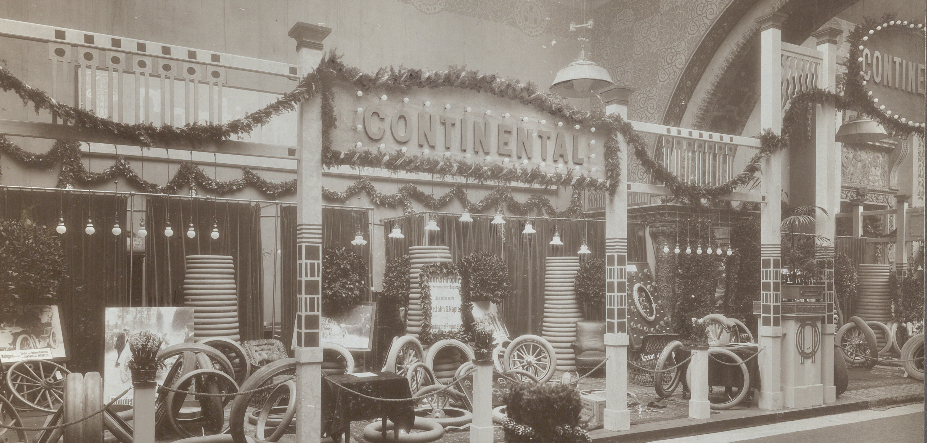 Continental bei der IAA im Jahr 1905