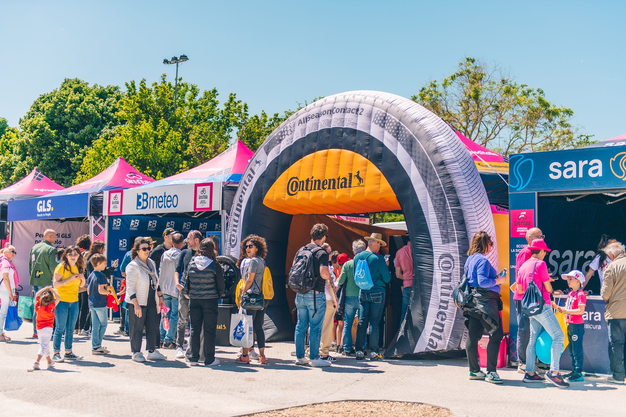 Continental stand