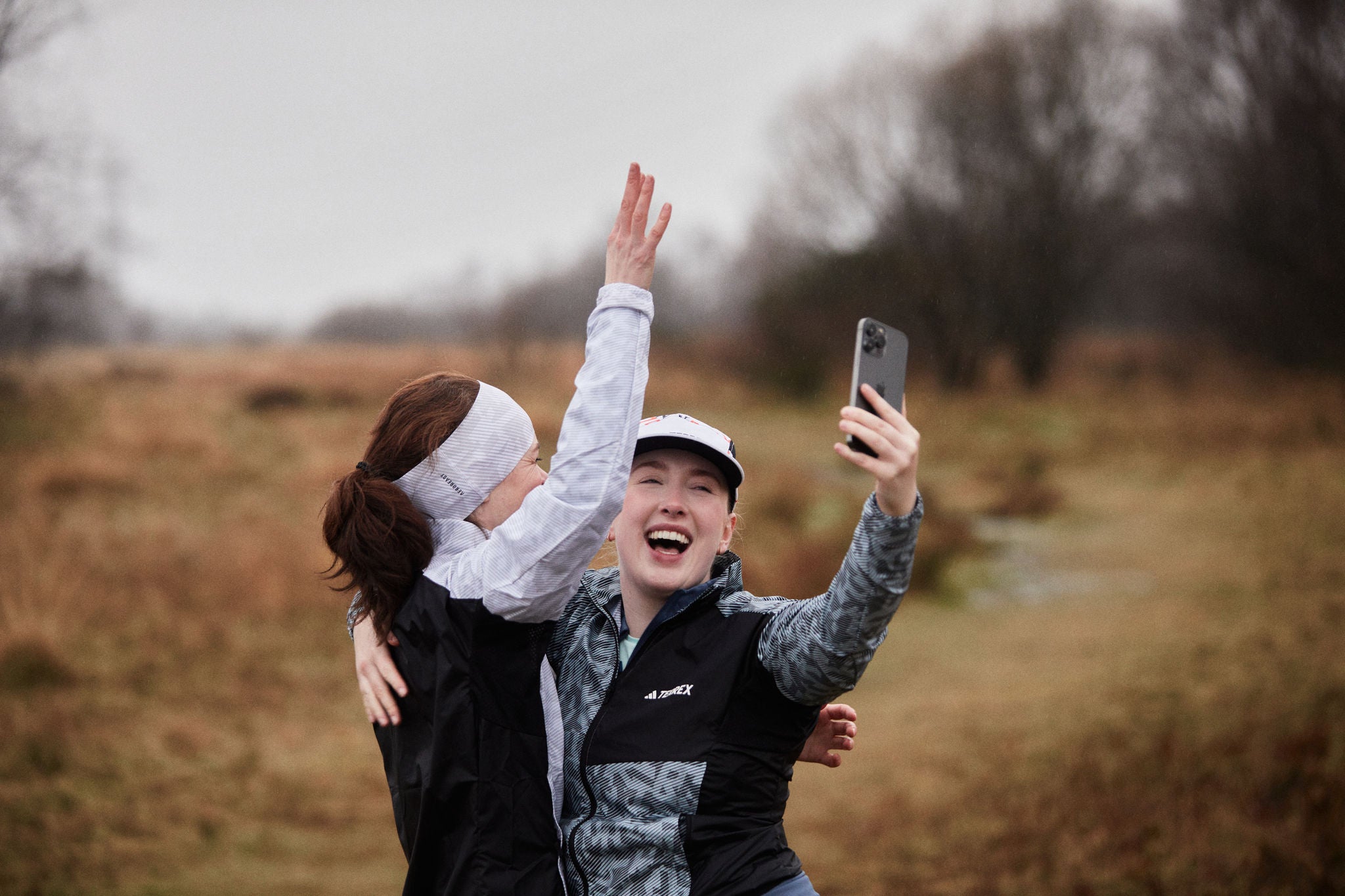 Two friends make a selfie