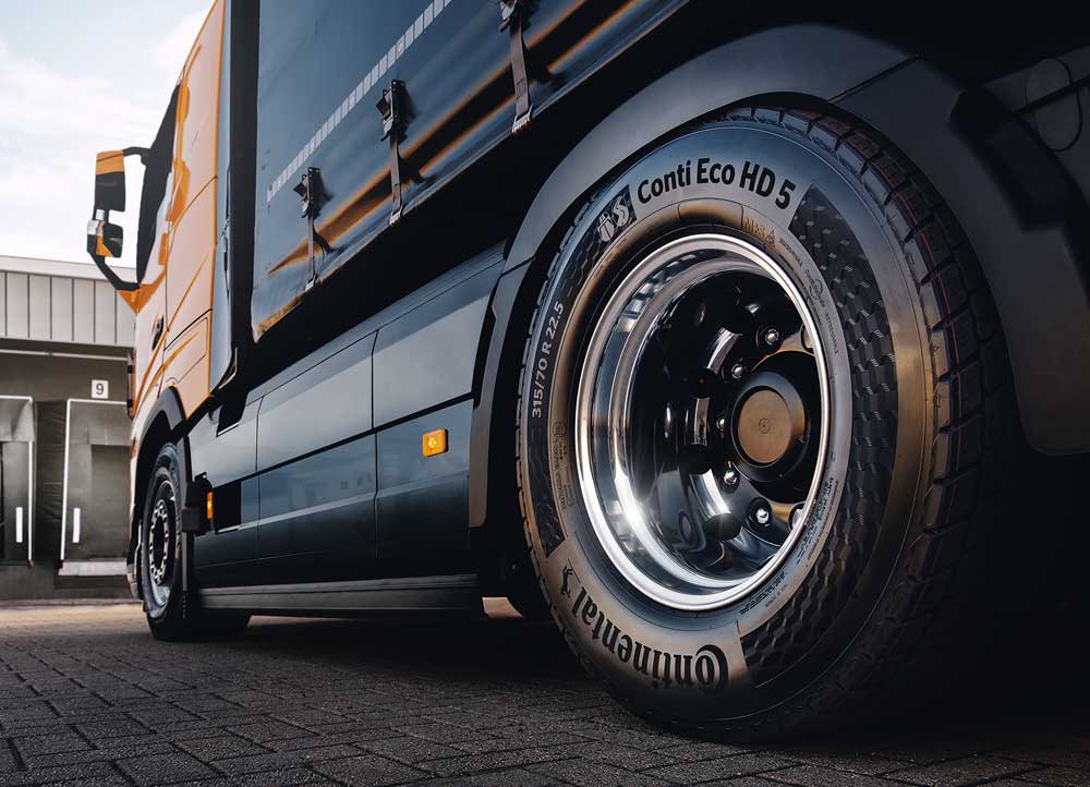 Geoptimaliseerde rolweerstand, hoog kilometerrendement – Continental introduceert de nieuwe, vijfde generatie van Conti Eco-banden voor langeafstandsvervoer en regionaal vrachtvervoer.