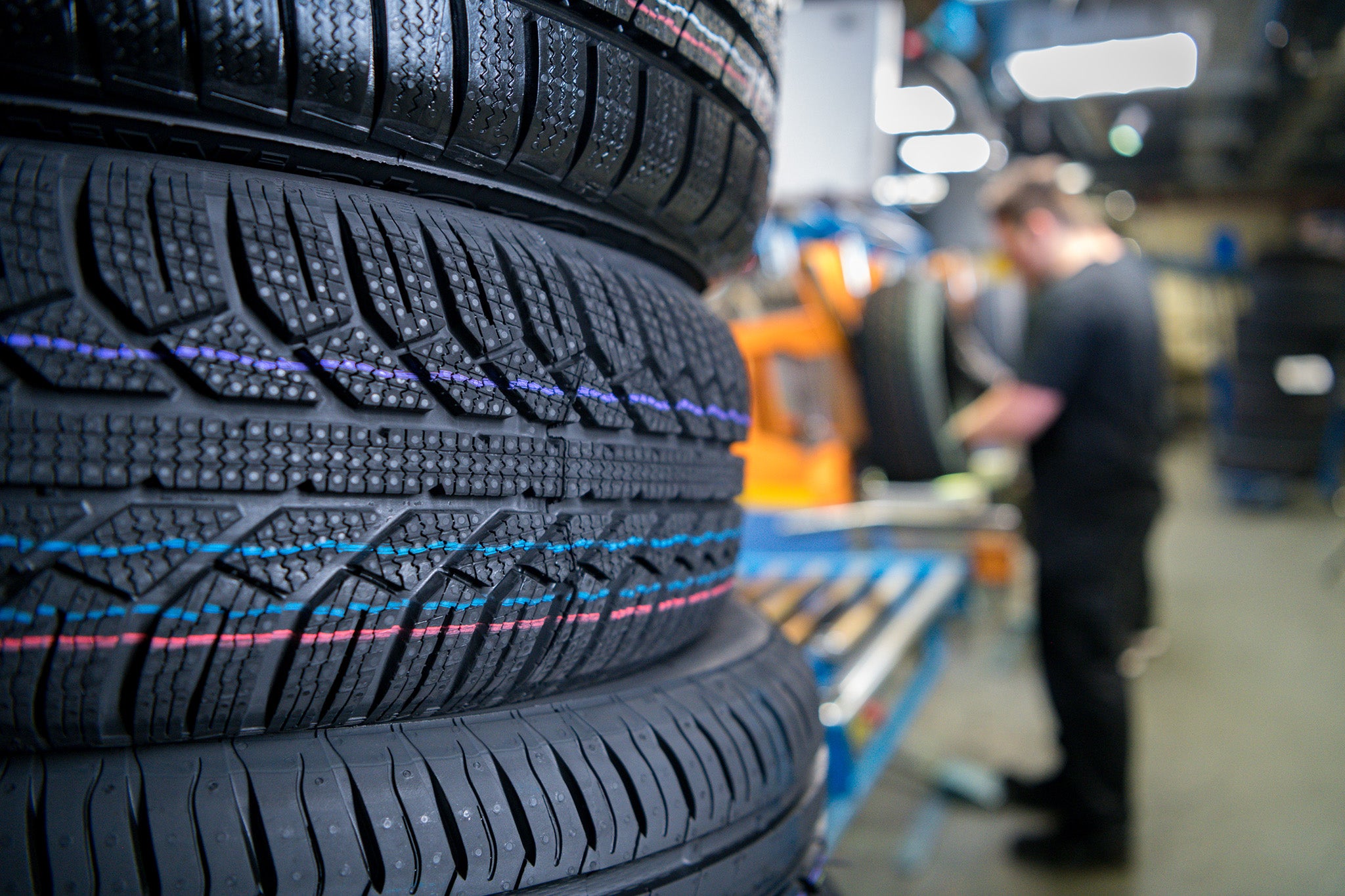 Production of a tire at the Continental factory in Korbach, Germany