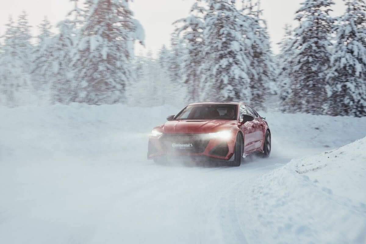 The Audi S1 E2 from Köhler on the snow-covered test track at the Winter High Performance Event 2024 | Continental