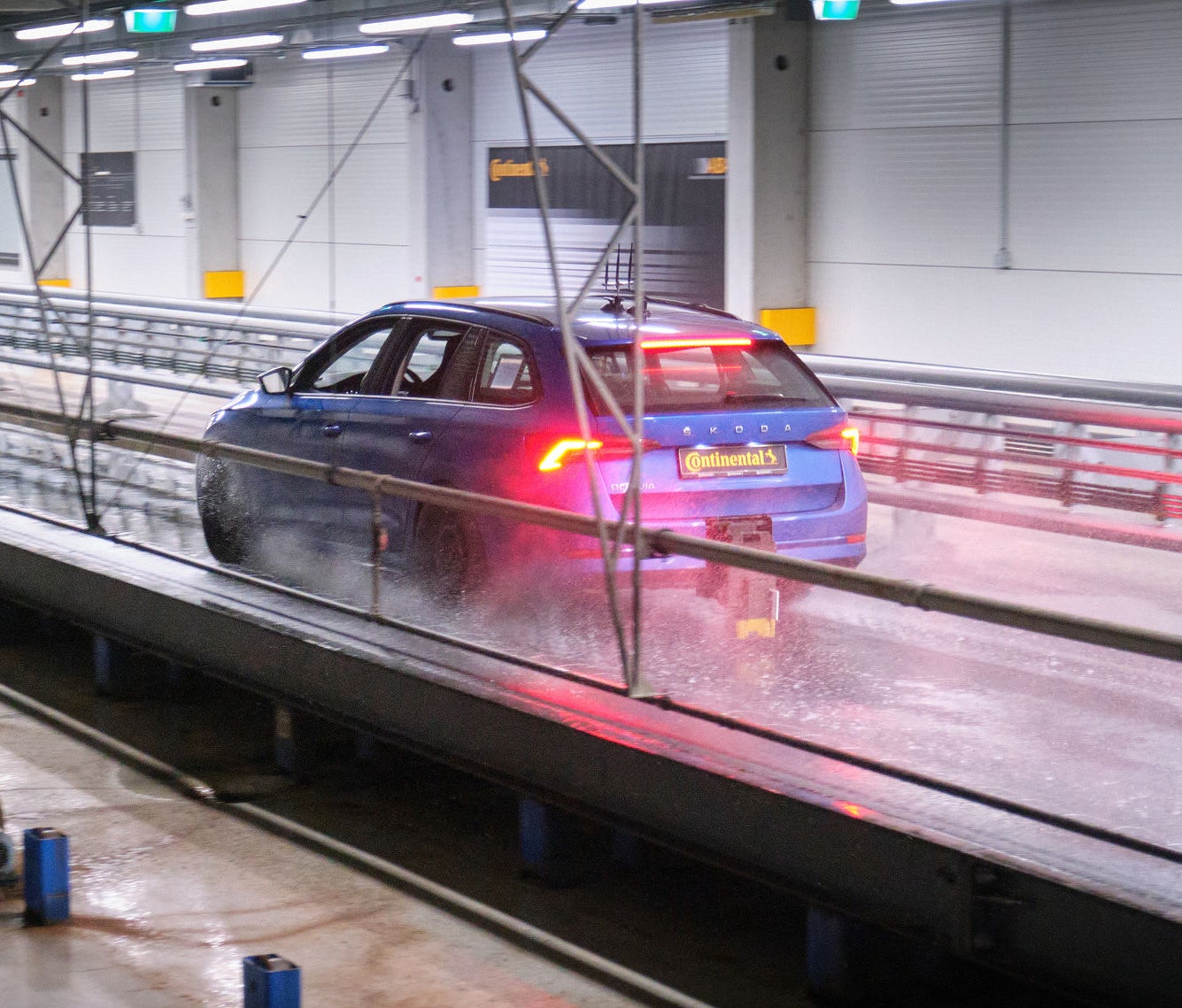 Auto im Automated Indoor Braking Analyser