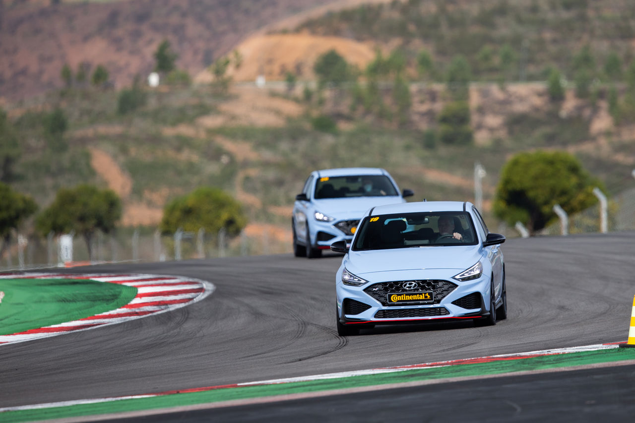 Gute Fahrt: SportContact 7 von Continental ist „herausragend“