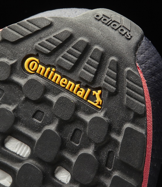 carga salvar Araña de tela en embudo adidas | Continental tires