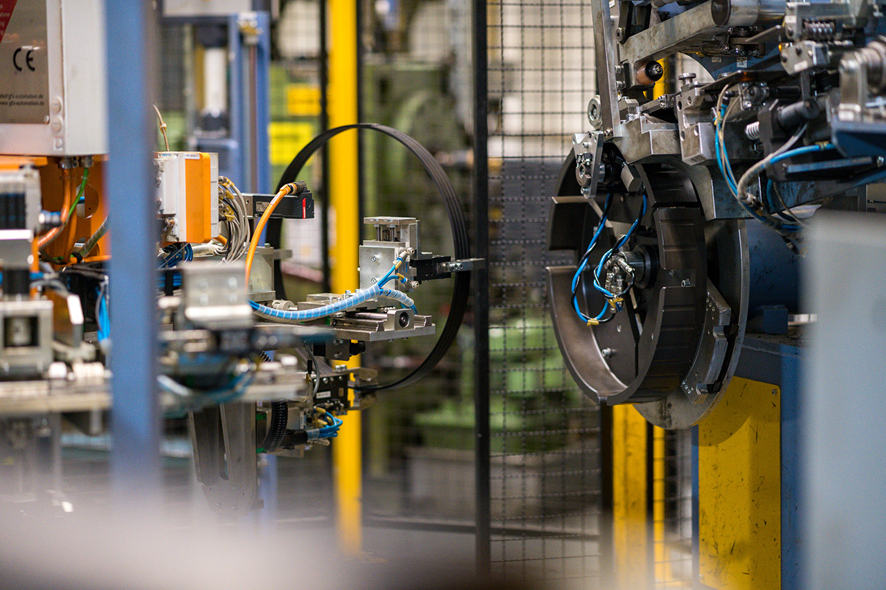 Production of a tire at the Continental factory in Korbach, Germany