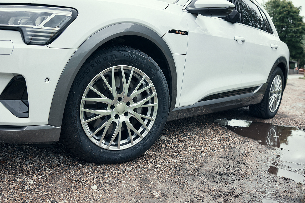 Buying guide AS Montaža Continentalove gume za sve sezone na automobil