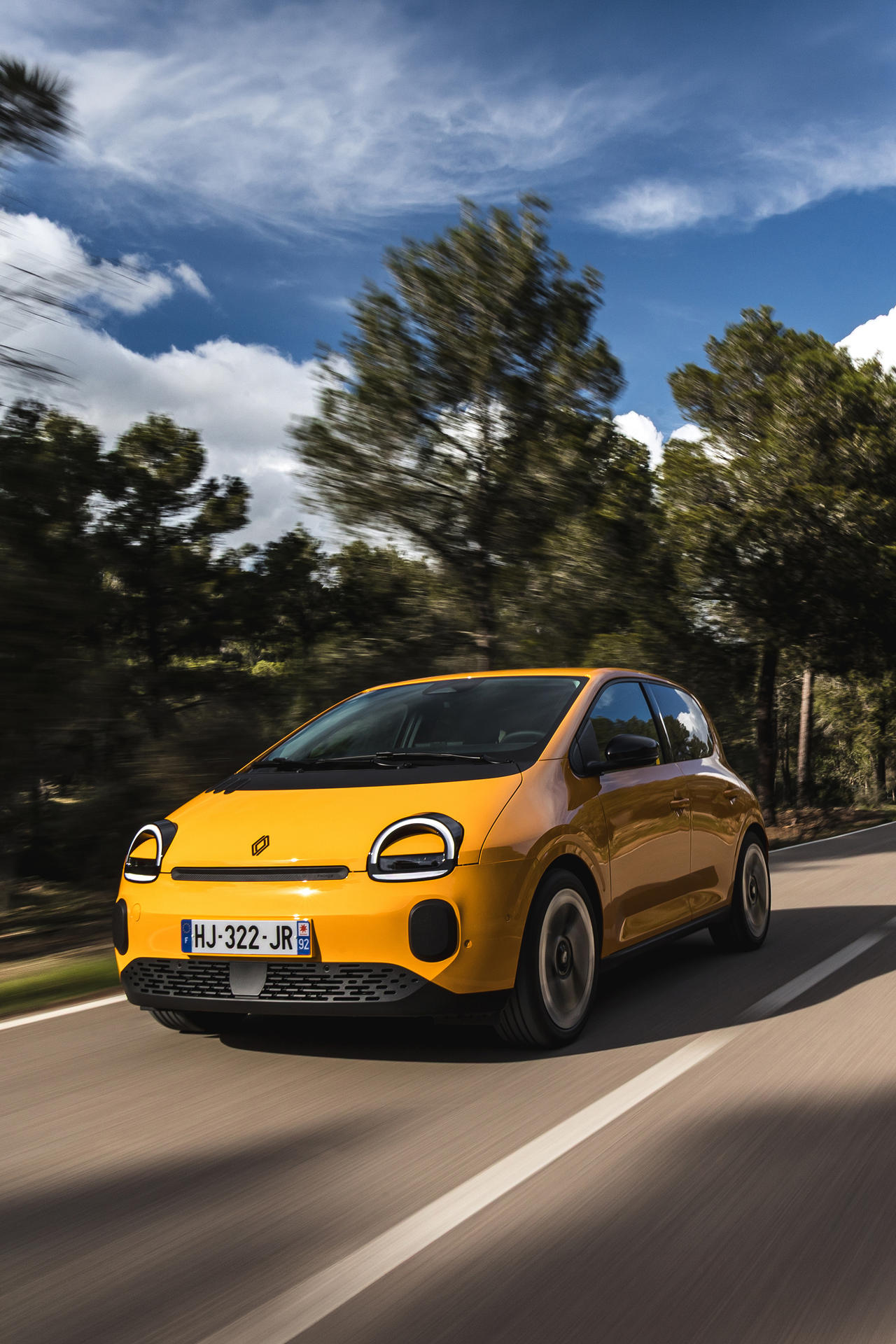 La nouvelle Renault Twingo électrique sort d’usine équipée de pneus Continental