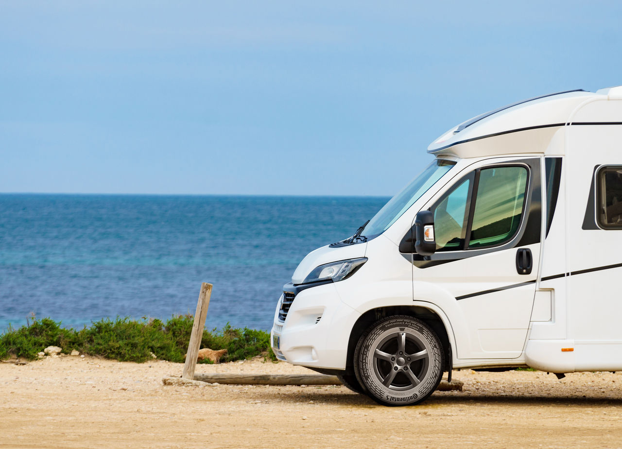 With its VanContact Camper tire family, Continental has developed summer and all season tires specifically tailored to the requirements of motorhomes.