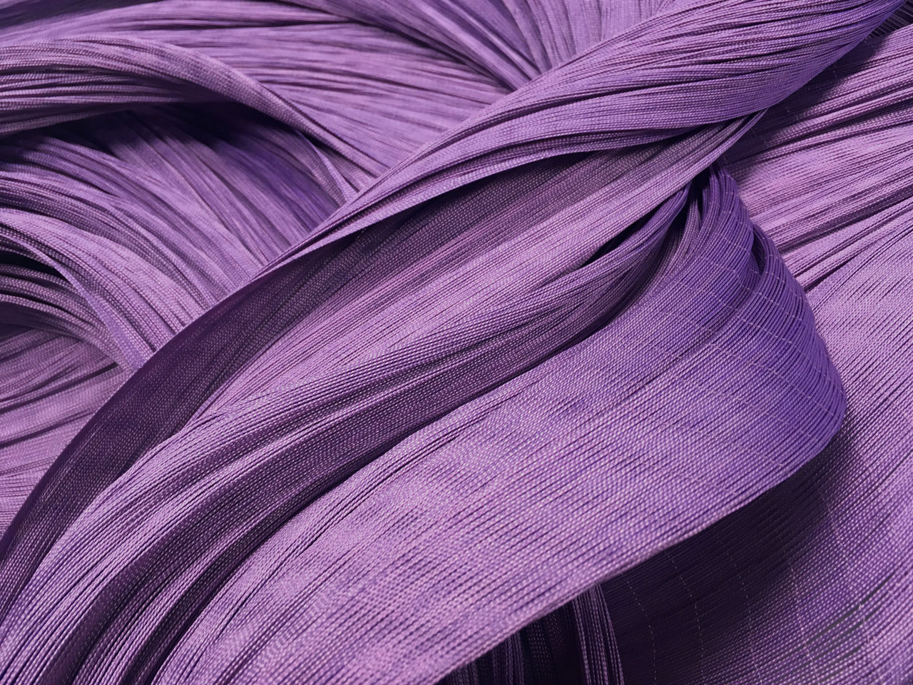 COKOON ist ein umweltfreundliches Haftsystem für textile Verstärkungen, das Continental gemeinsam mit Kordsa, einem globalen Anbieter von textilen Festigkeitsträgern, entwickelt hat. Ziel ist es, konventionelle Stoffe wie Resorcin und Formaldehyd zu ersetzen.
