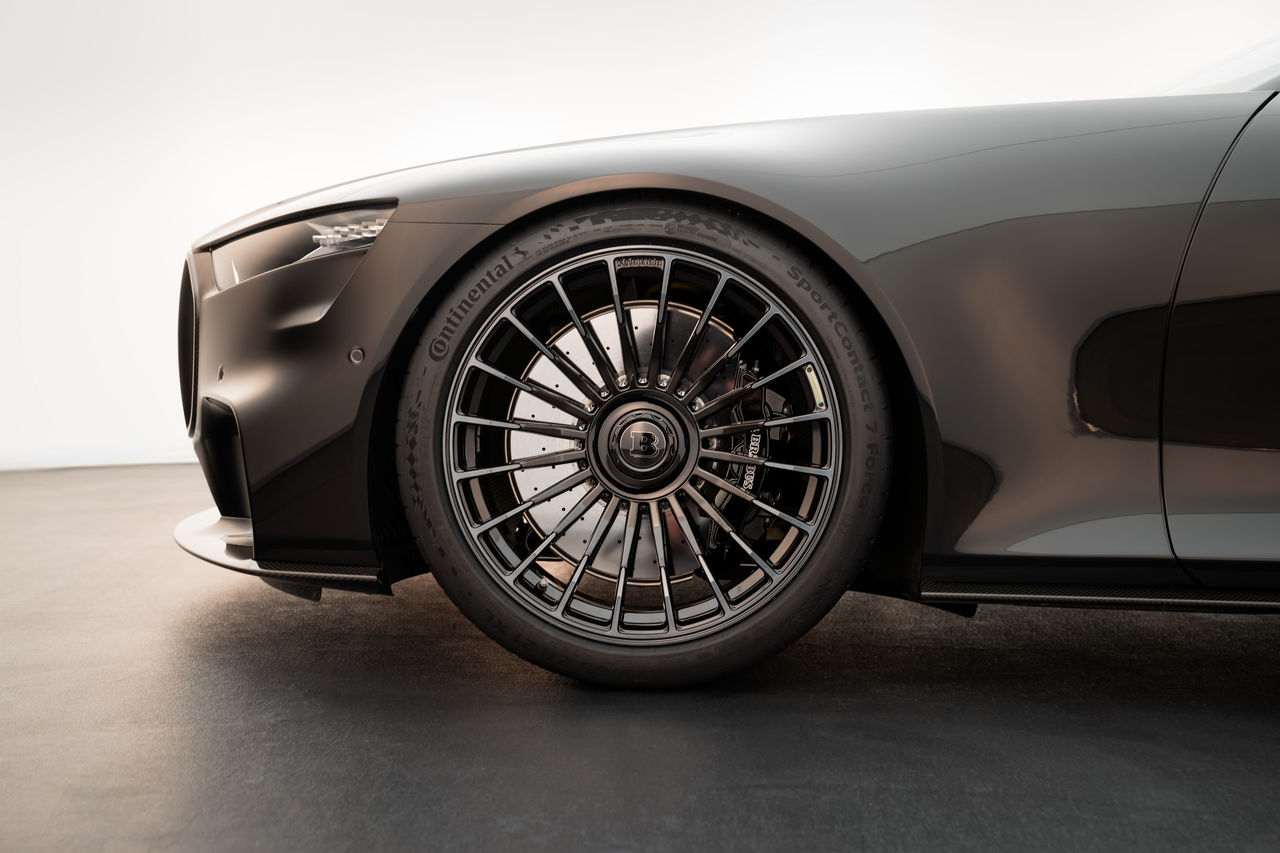 Brabus Bodo mit Continental SportContact 7 Force Reifen
