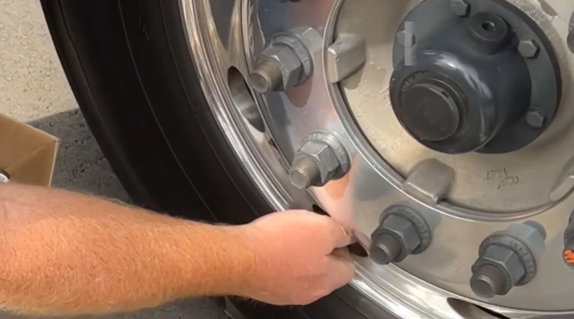 How to Install Valve Cap Sensors for ContiConnect