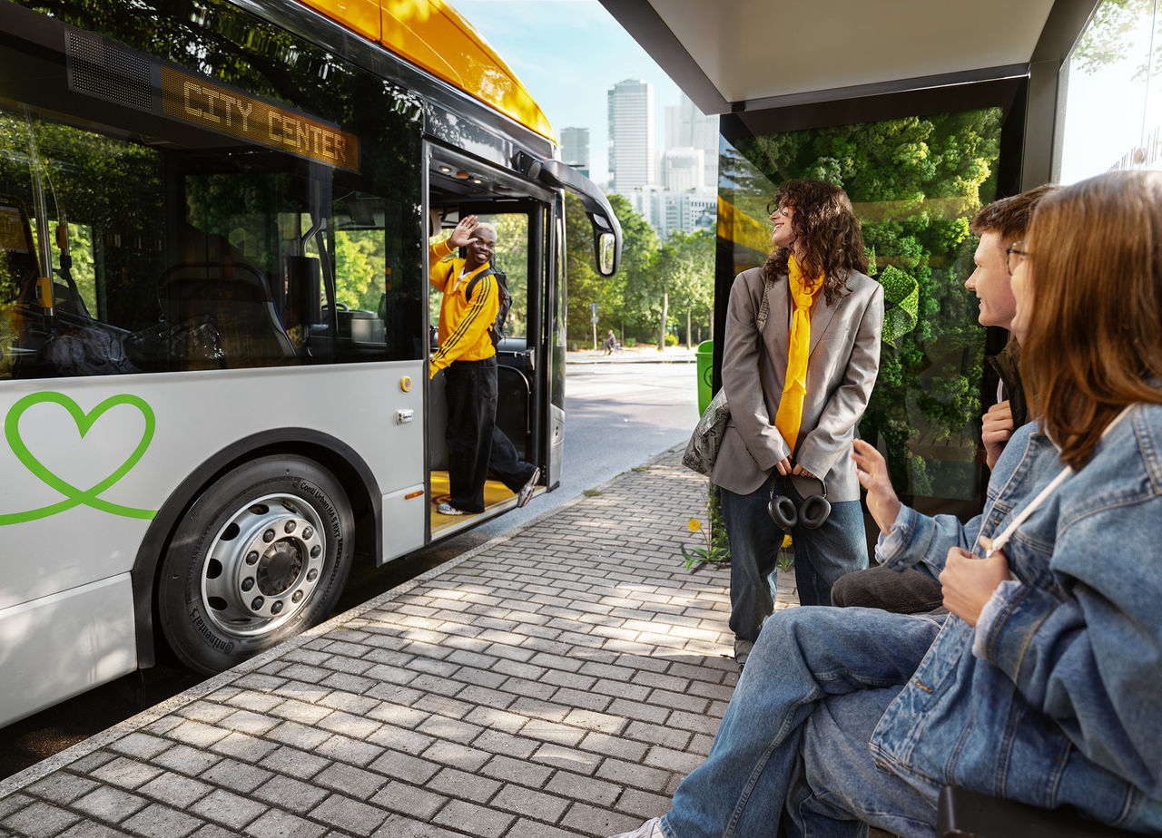 Lancement sur le marché d’un nouveau pneu pour bus urbains avec une part élevée de matériaux renouvelables et recyclés