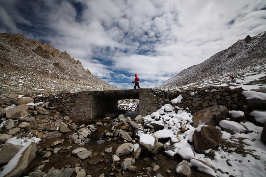 Blisters? Cold? Snow? The biggest challenge for runners tackling “The High” in the Himalayas is altitude sickness. Photo: La Ultra 333