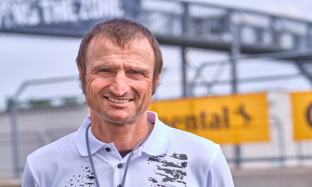 Επεισόδιο 5: Peter Bogenschütz. Head of Industrial Design Tires