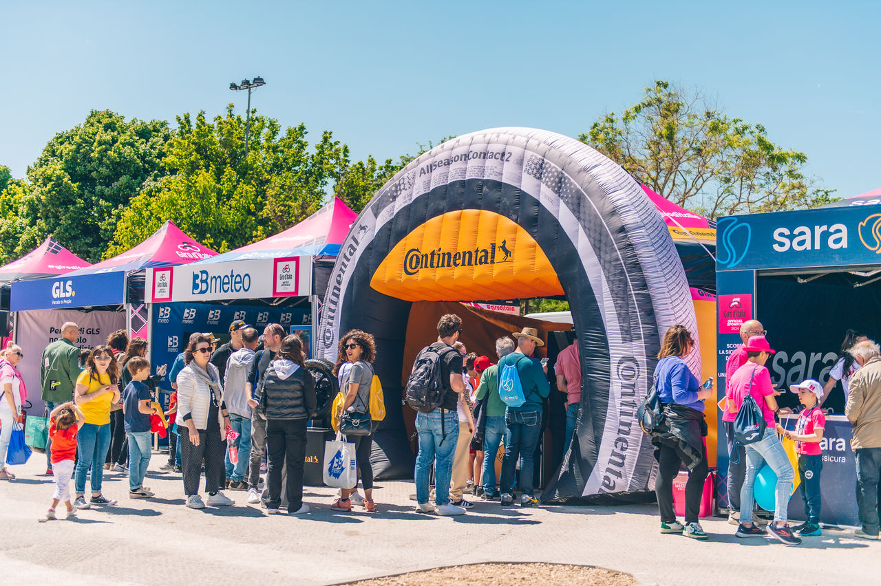 Giro19 Continental stand