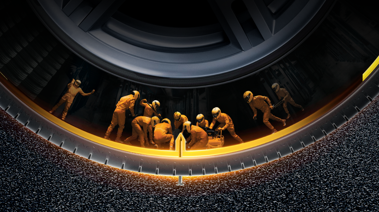 ExtermeContact XC7に搭載されているContiSealで、走行中にタイヤに異物が刺さっても空気圧が下がらない