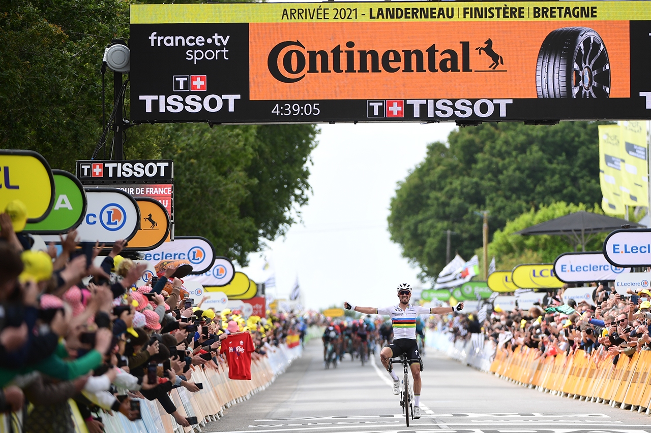 Pauline Ballet Tour de France Pauline Ballet crossing the finish line.