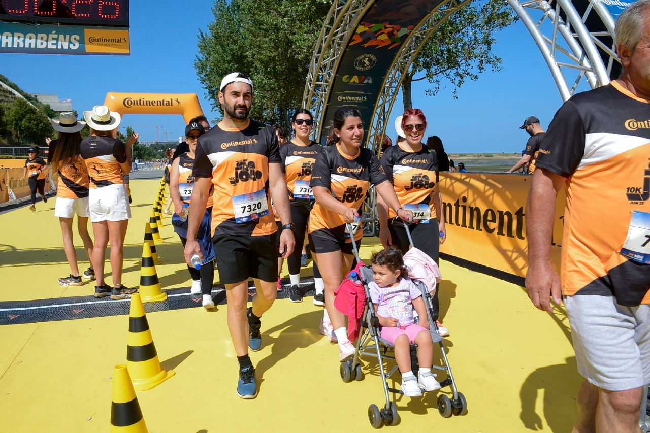 Animação na Continental Corrida de São João