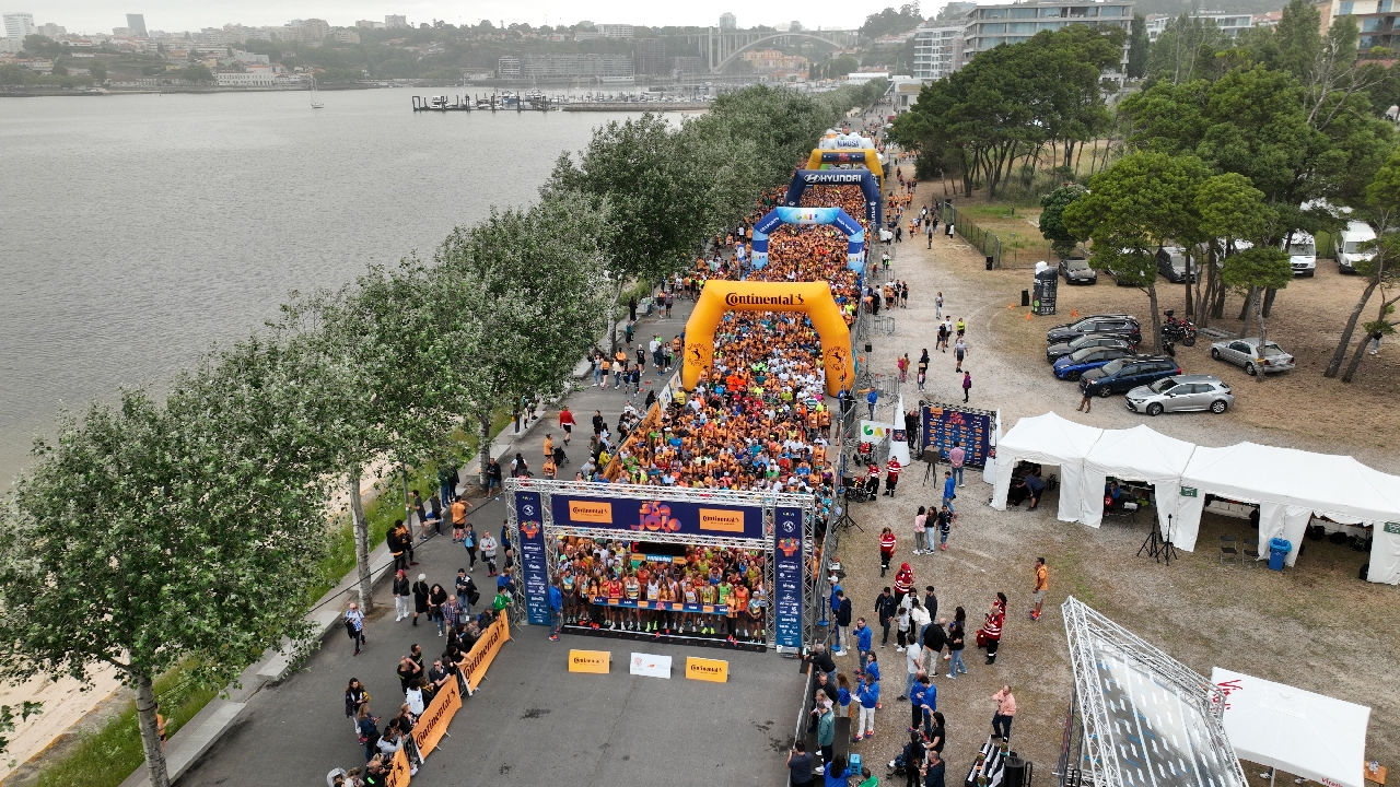Início do percurso da Continental Corrida de São João Continental Corrida de São João - Rio Douro