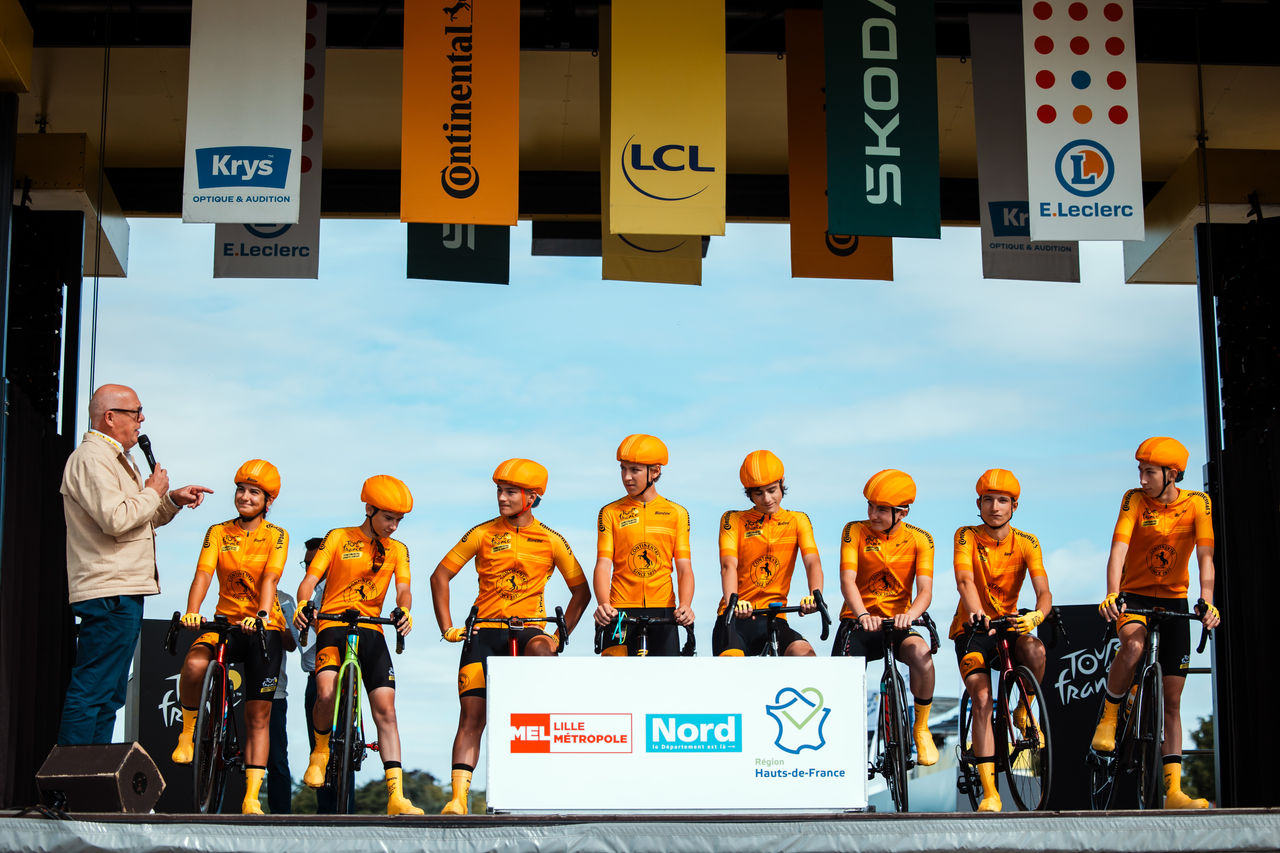 Tour de France 2024 - Etapa 1 - Florença / Rimini (206 km) - Aldeia de partida da Operação cadetes-júniores Continental