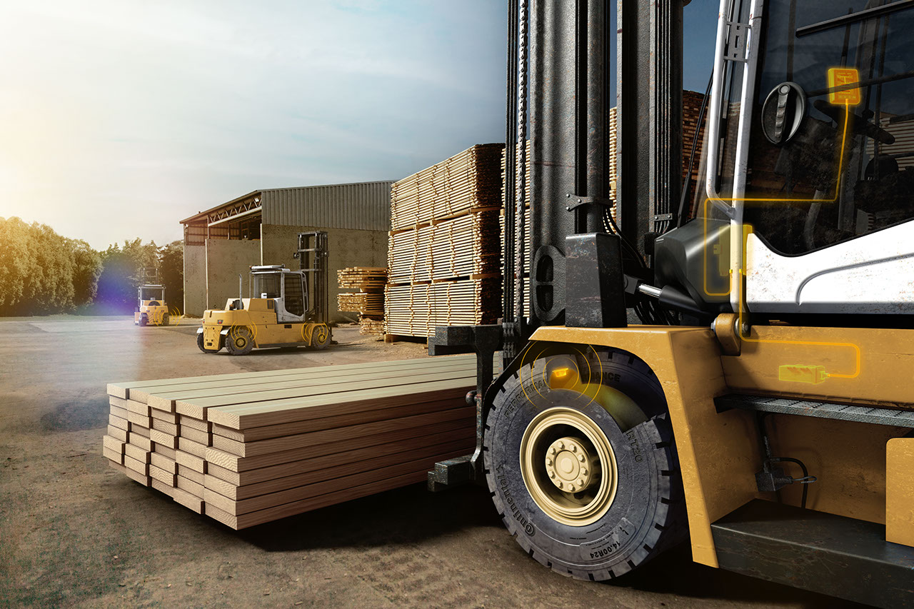 Continental Digital Solutions for Industrial Pneumatic Tires Pneu com monitorização digital